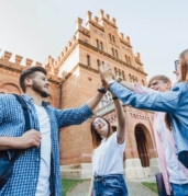 Como fazer faculdade no exterior: planejamento, candidatura e ingresso