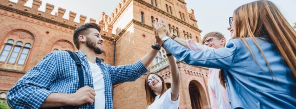 Como fazer faculdade no exterior: planejamento, candidatura e ingresso